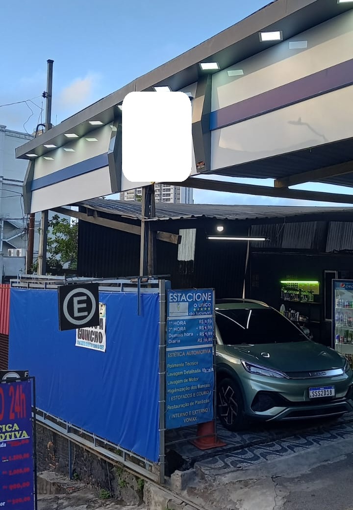 Estacionamento seco em prédio na Liberdade 2