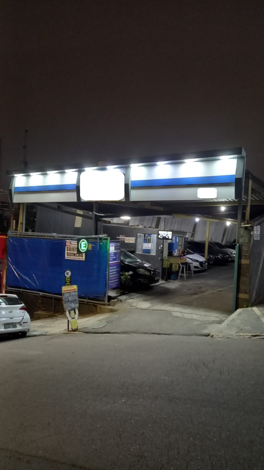 Estacionamento seco em prédio na Liberdade 4